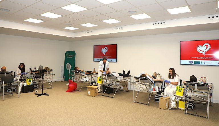 El ‘XVII Maratón de Donantes de Sangre’ celebrado en Eurocaja Rural alcanza las 231 donaciones