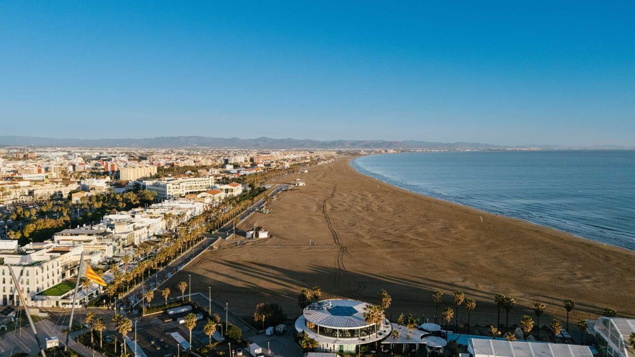 Estas son las playas más cercanas a cada provincia de Castilla-La Mancha para escapar del calor este verano