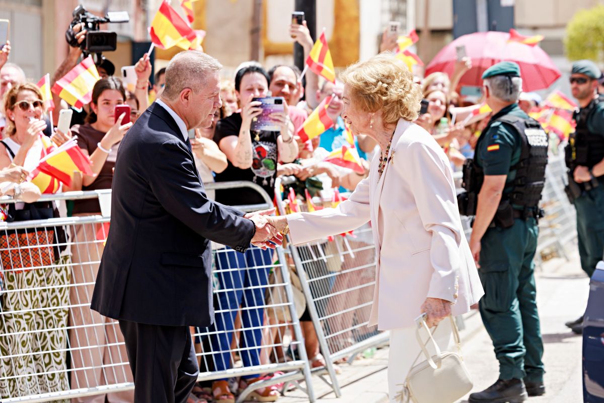 La Reina Sofía inaugura en La Roda el III Congreso Internacional de ELA