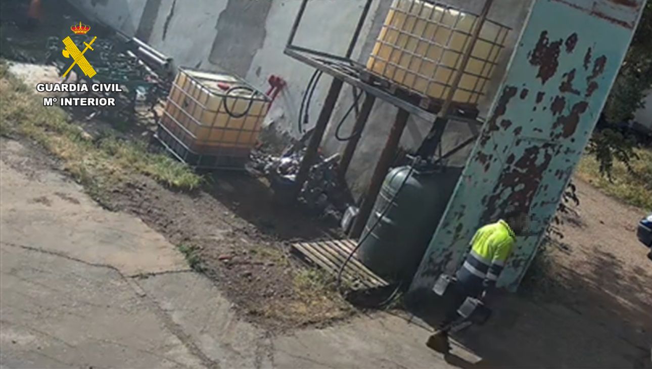 Detenidos tras robar baterías y cable de cobre en casas de campo de Tomelloso, Socuéllamos y Campo de Criptana