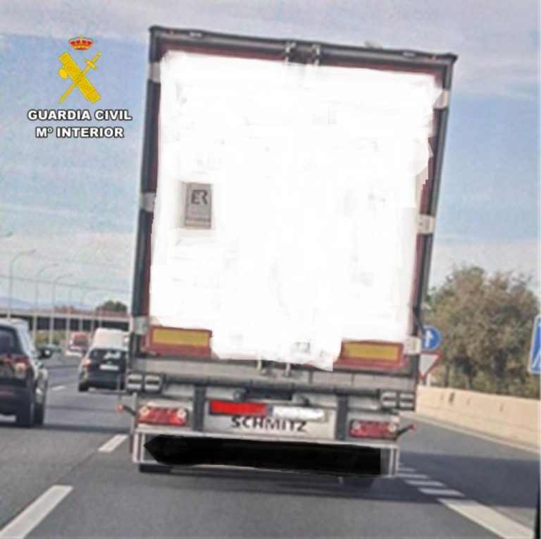 Desarticulados dos grupos delictivos tras el robo de un camión en Santa Cruz de Mudela y una extorsión a la empresa afectada