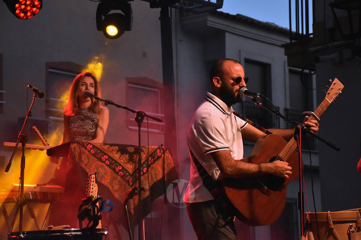 Vermú llena de música "El lugar de La Mancha"