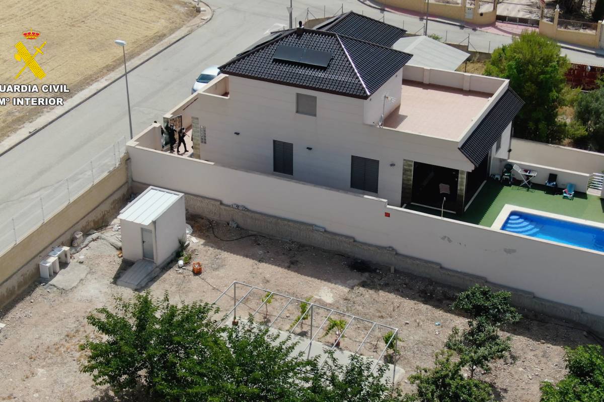 Desarticulada una banda especializada en asaltar camiones en marcha